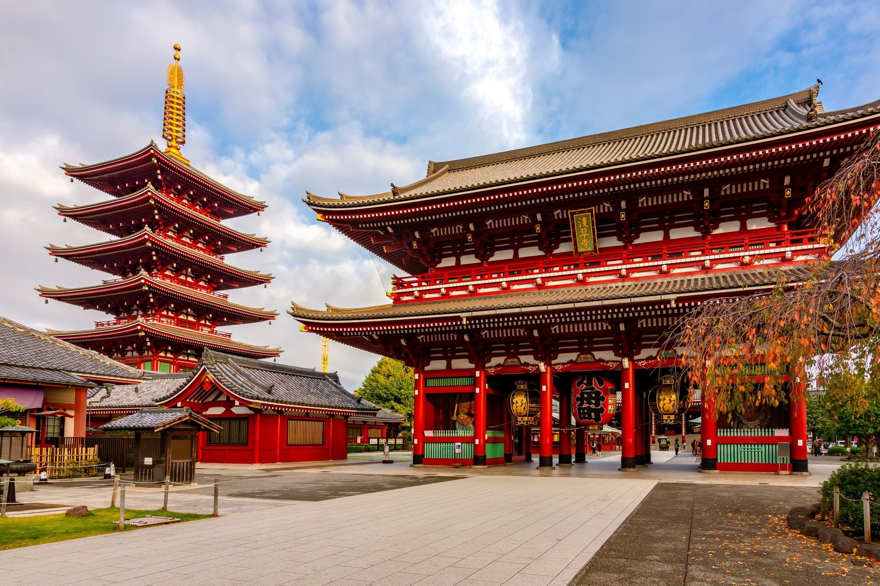 Hozomon Gate And Pagoda Of Senso-ji Temple In Asakusa, Tokyo, Japan (translation On Lantern "kobune Town" And On Picture "asakusa Temple")