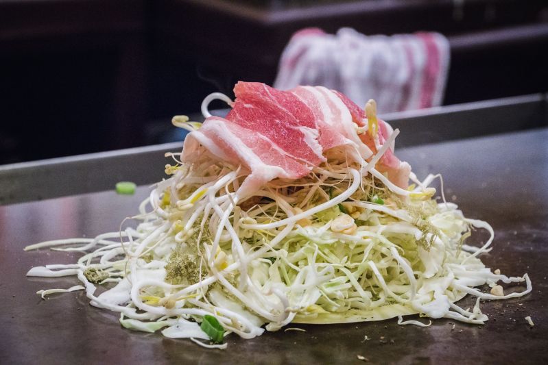 Cooking Okonomiyaki Hiroshima Hiroshima Food Tour