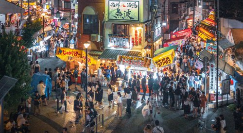 Busy Junction In Tokyo